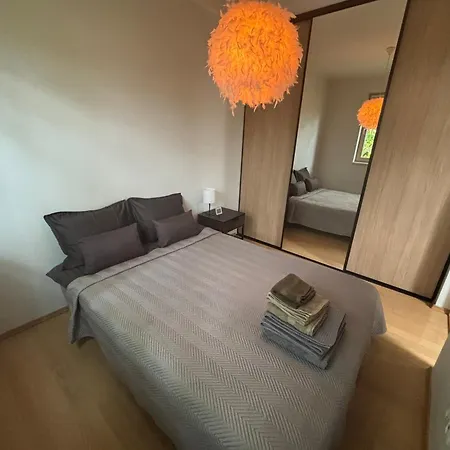 2-room By Telliskivi & Old Town, Free Private Parking تالين