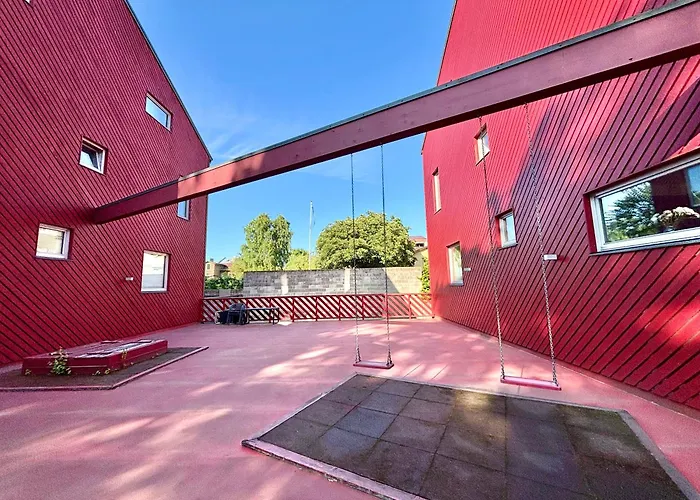 2-room By Telliskivi & Old Town, Free Private Parking * טאלין