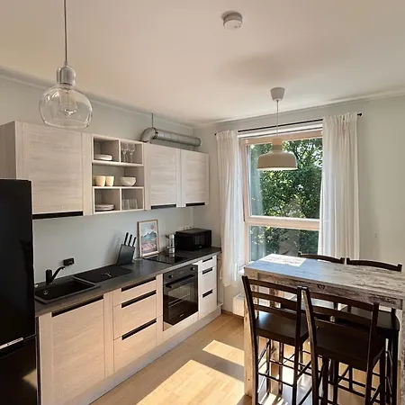 2-room By Telliskivi & Old Town, Free Private Parking Tallinn